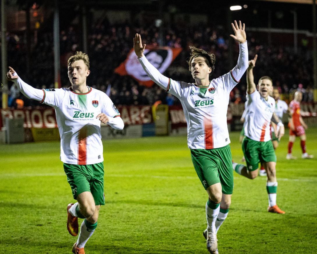 kork-siti-mpoximian-130625