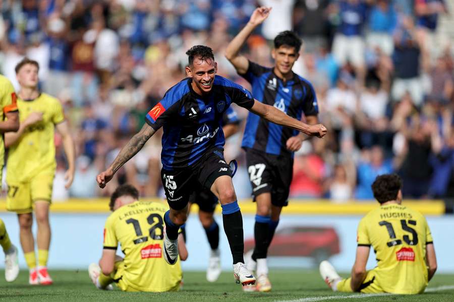 gkoyoan-mpeitzingk-yunnan-yukun-300625