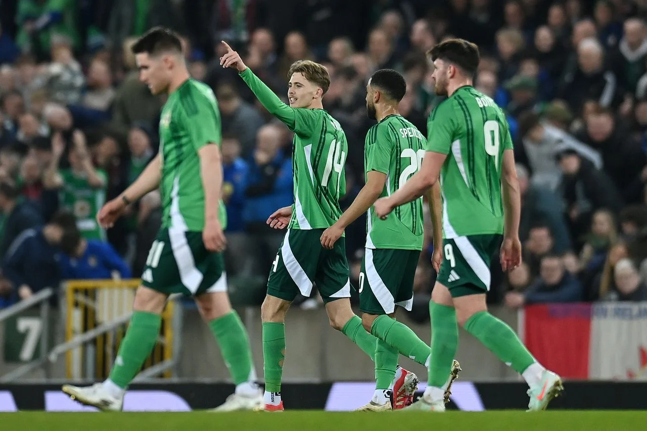 voreia-irlandia-islandia-100625