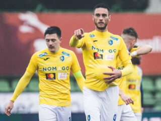 Μπράβο - Μούρα