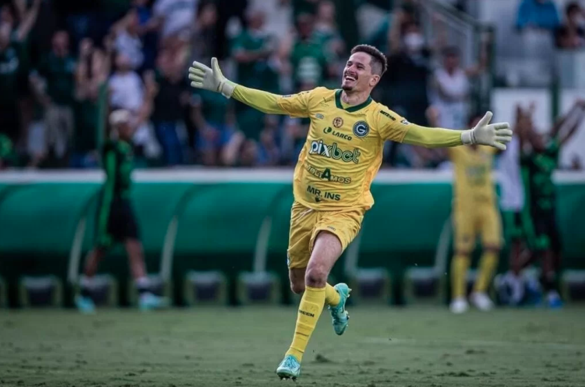 Τερματοφύλακας… γκολτζής!