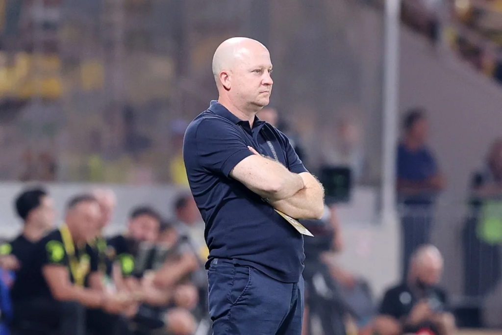 νίκολιτς αεκ