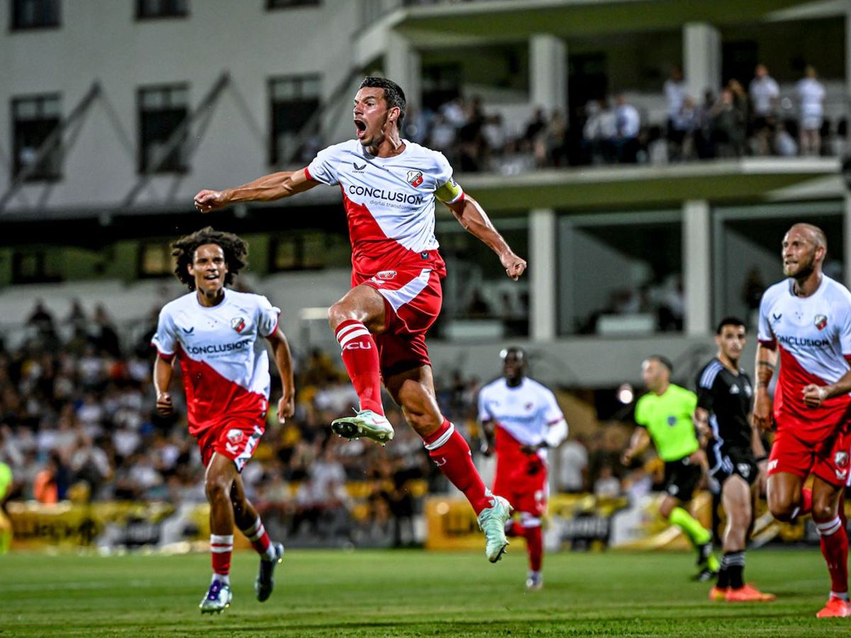 oytrexti-serif-310725