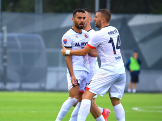 Βλάζνια - Βίκινγκουρ Ρέικιαβικ