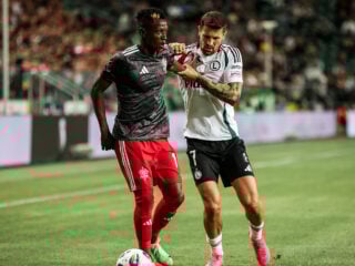 Ακτόμπε - Λέγκια Βαρσοβίας