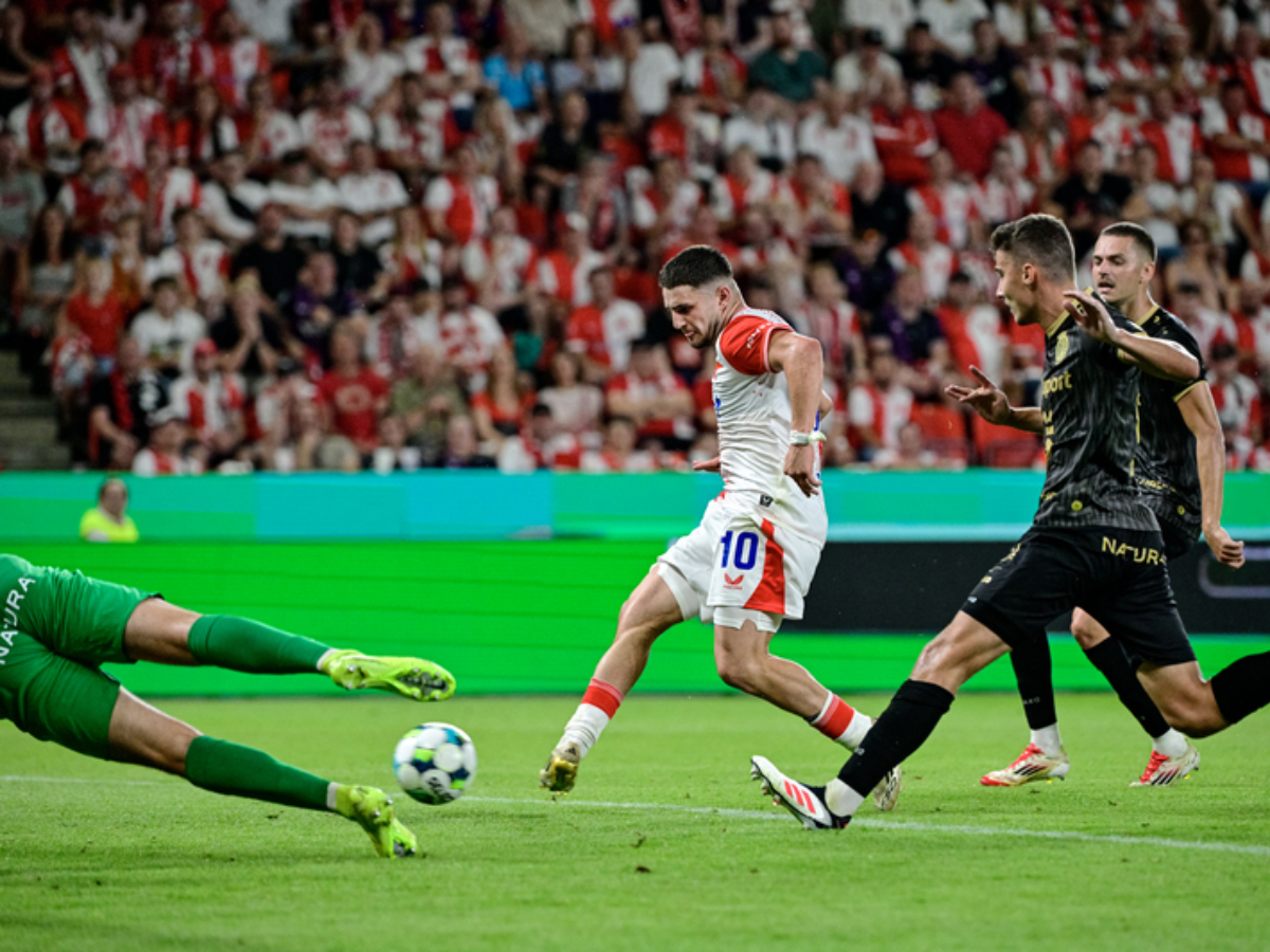 mpoxemians-1905-slavia-pragas-260725