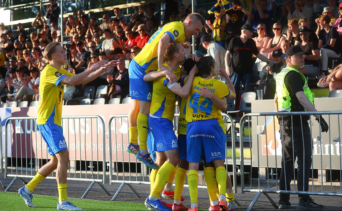 gknistan-xaka-130725