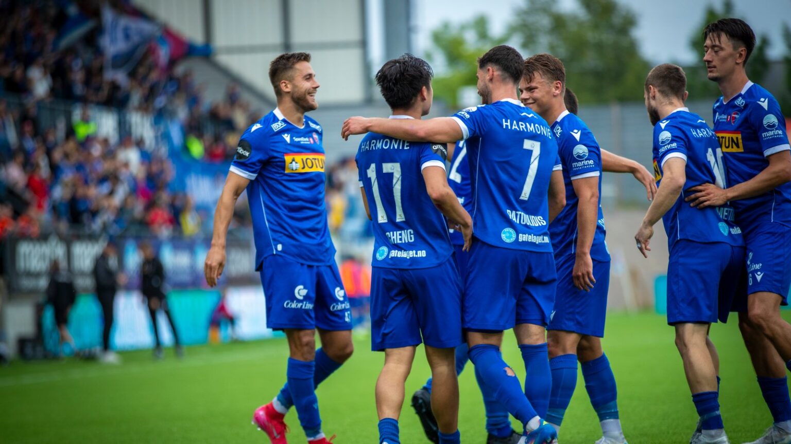 Ως άλλοι… φαλαινοθήρες