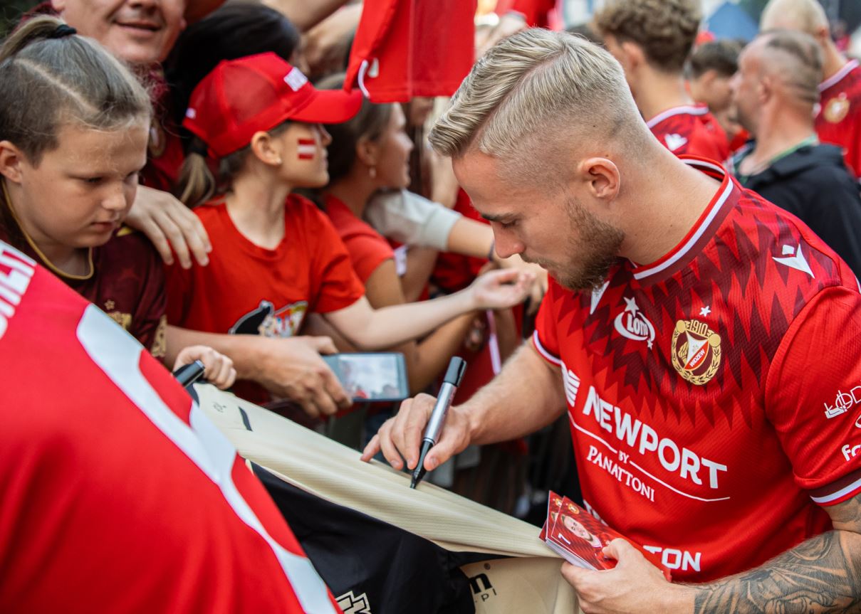 vitzev-lotz-zagklempie-loympin-190725