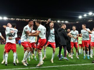 Εξέλσιορ - Τβέντε