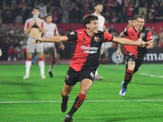 Νιούελς Ολντ Μπόις - Μπαράκας Σεντράλ