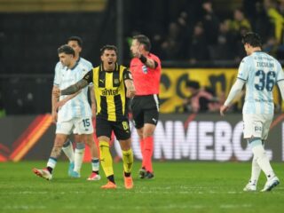 Ράσινγκ Κλουμπ - Πενιαρόλ