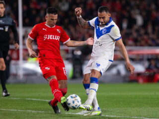 Βελέζ Σάρσφιλντ - Ιντεπεντιέντε