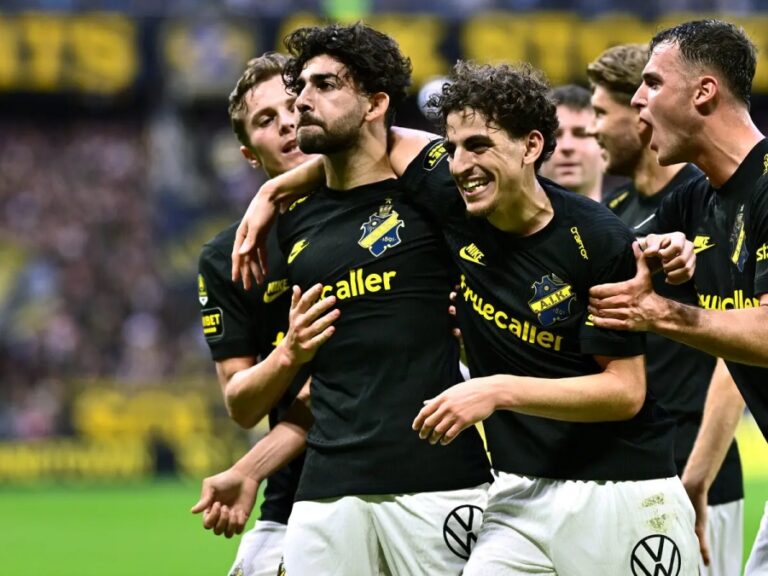 ο-βασιλιάς-τούς-έσκασε-μεγάλη-κασκαρί-399177