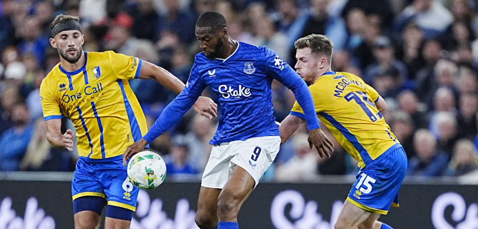 «Διαγραφές» και… λαβράκια!