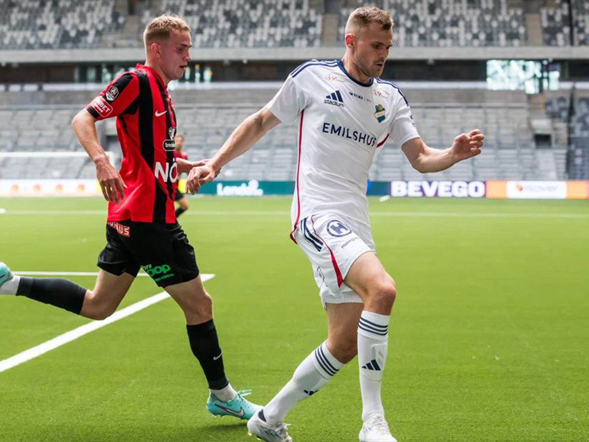 ester-mpromapoikarna-100825