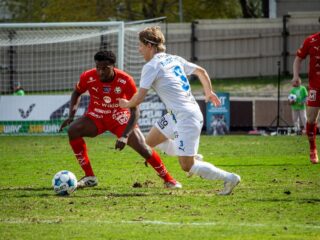 Γκνίσταν - Γιάρο