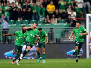 Ζεϊτζιάνγκ Προφέσιοναλ - Γκουοάν Μπεϊτζίνγκ