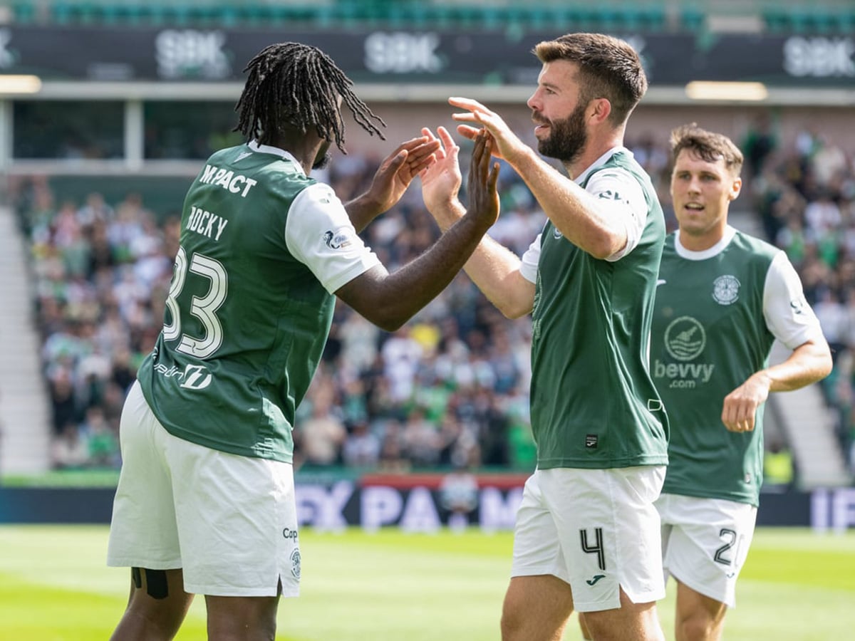 ximpernian-legkia-varsovias-210825