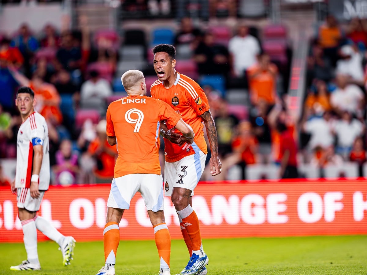 koloranto-rapints-xioyston-ntainamo-140925