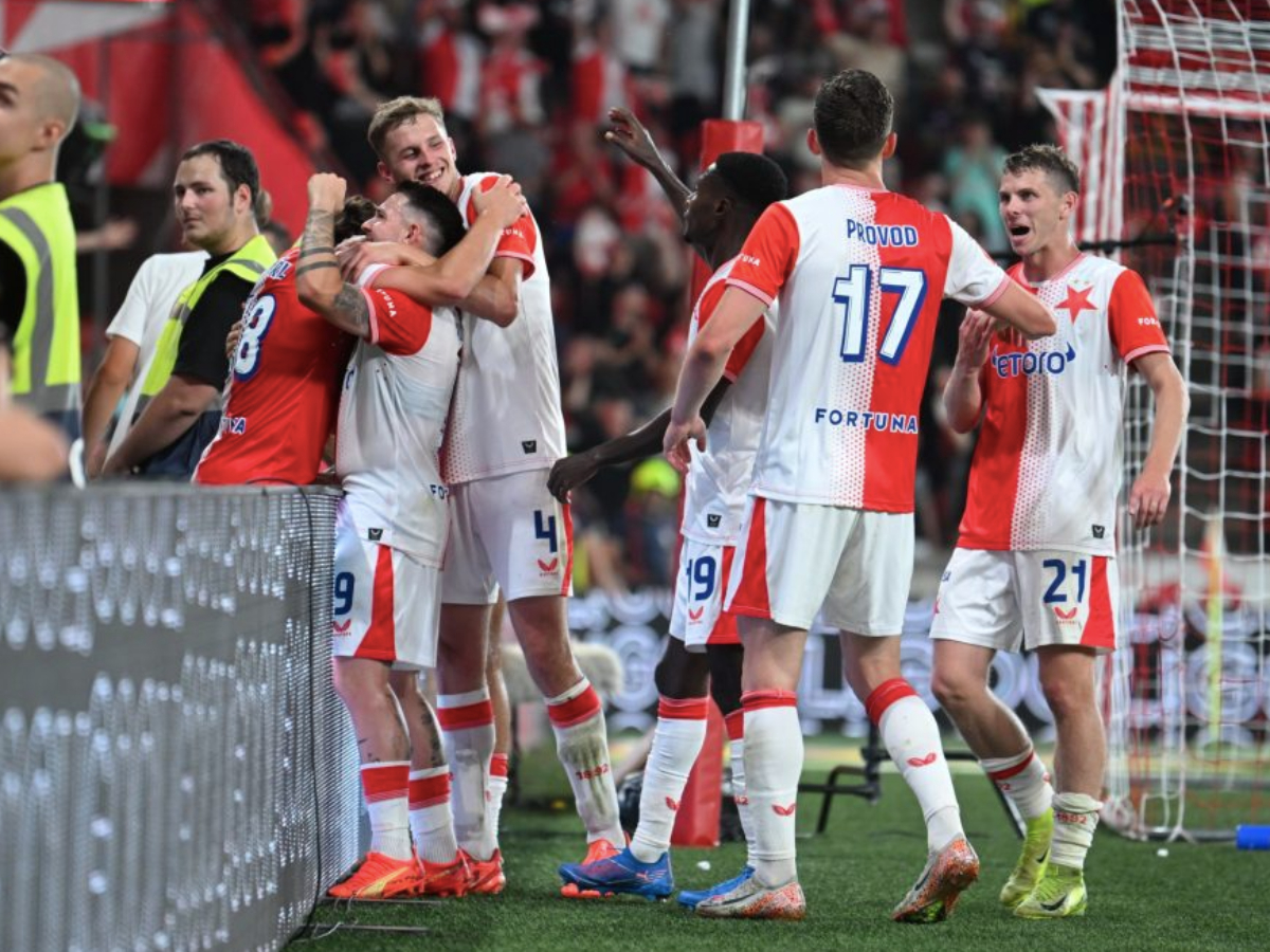 giamplonets-slavia-pragas-160825