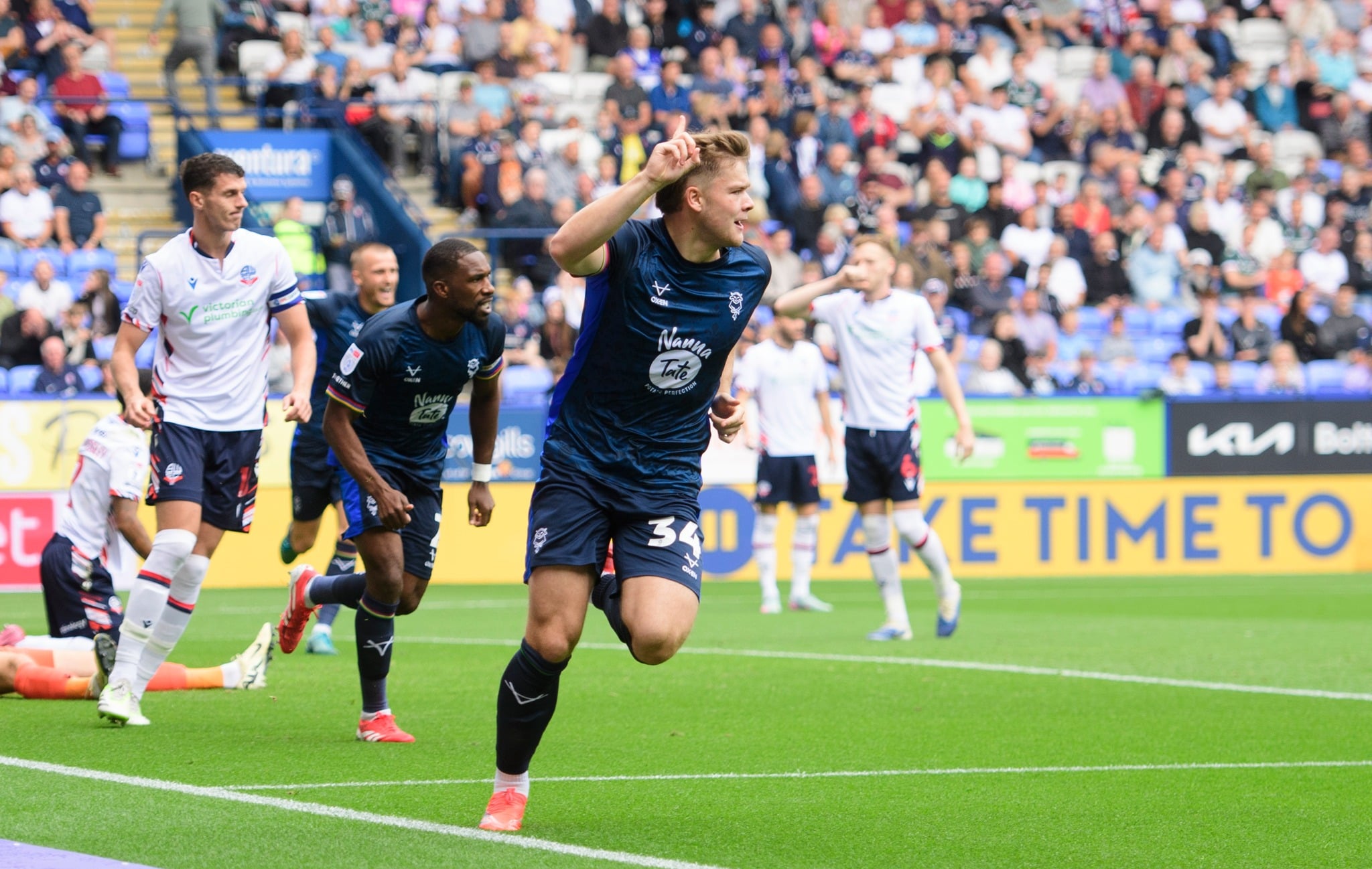 mperton-almpion-linkoln-260825