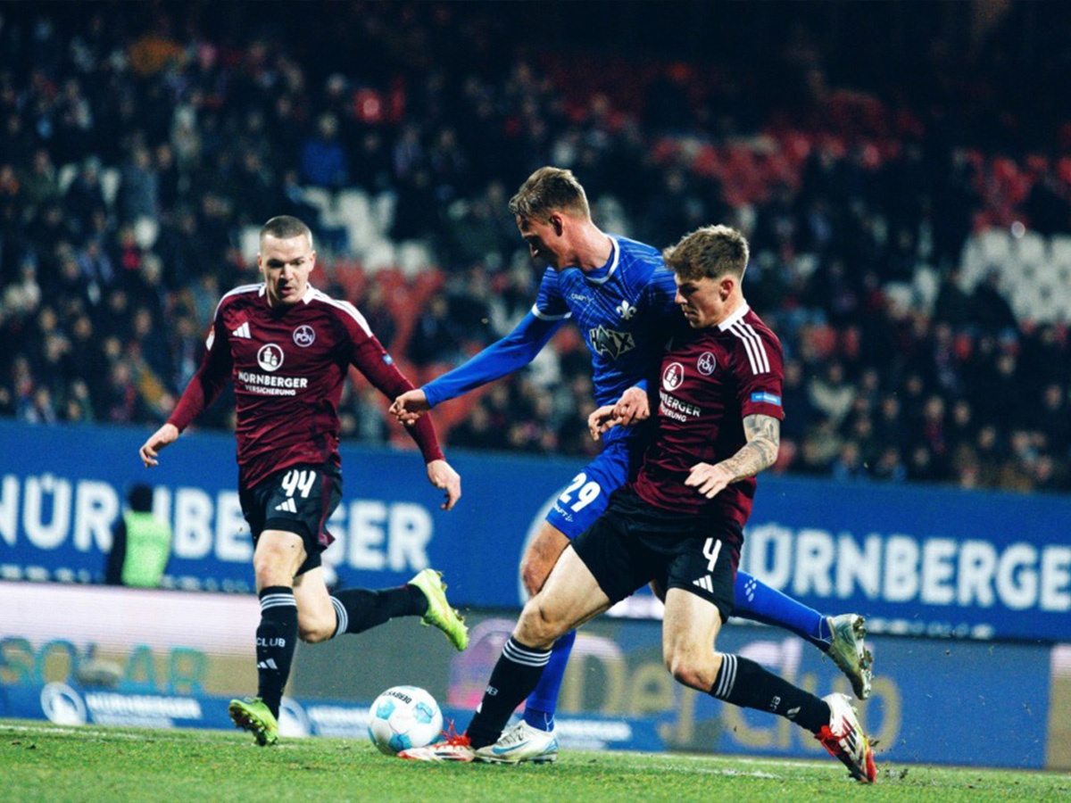 nyremvergi-ntarmstant-080825