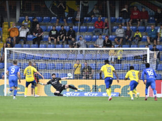 Σλόβαν Λίμπερετς - Βικτόρια Πλζεν