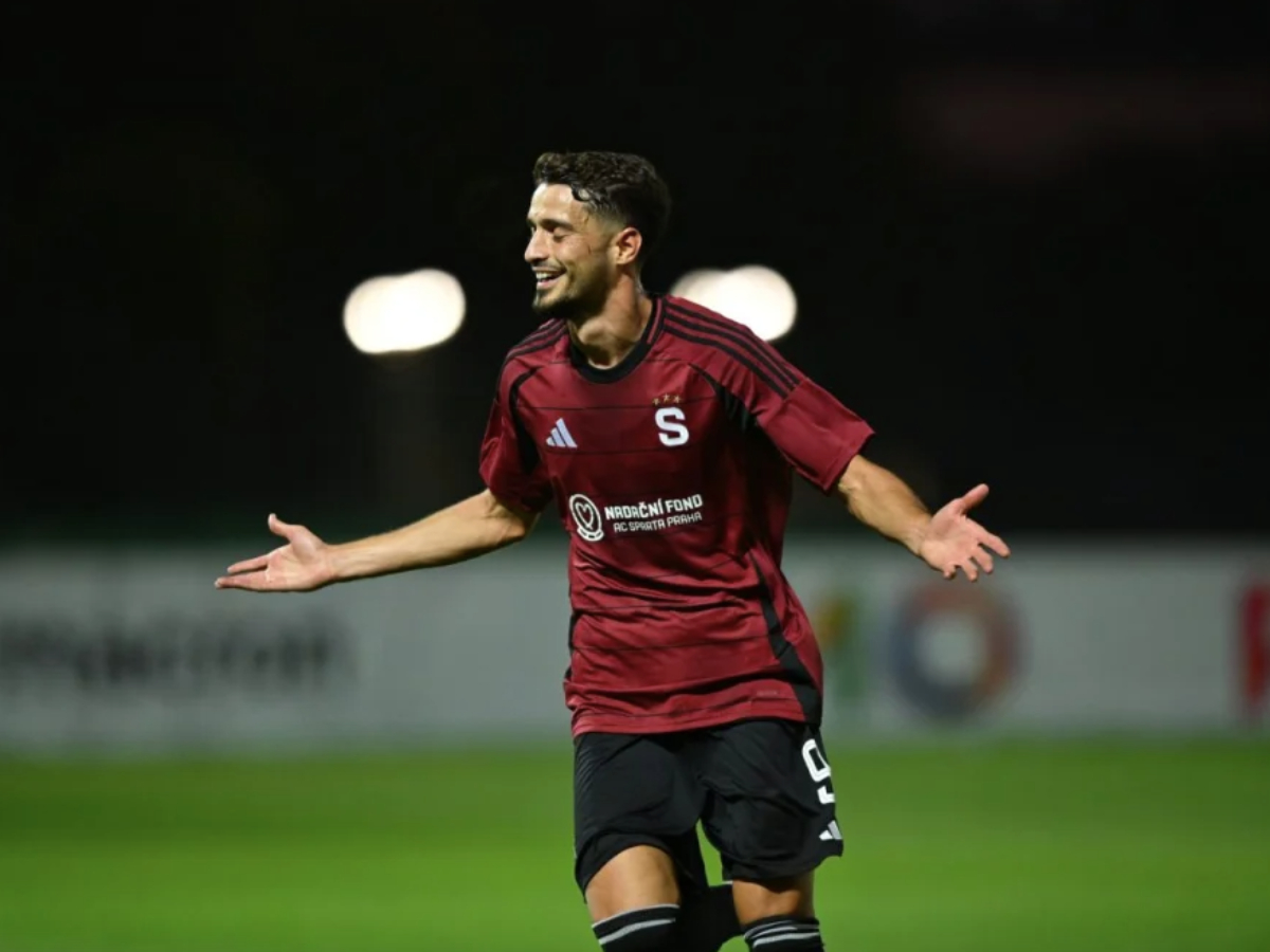 slovan-limperets-sparta-pragas-170825