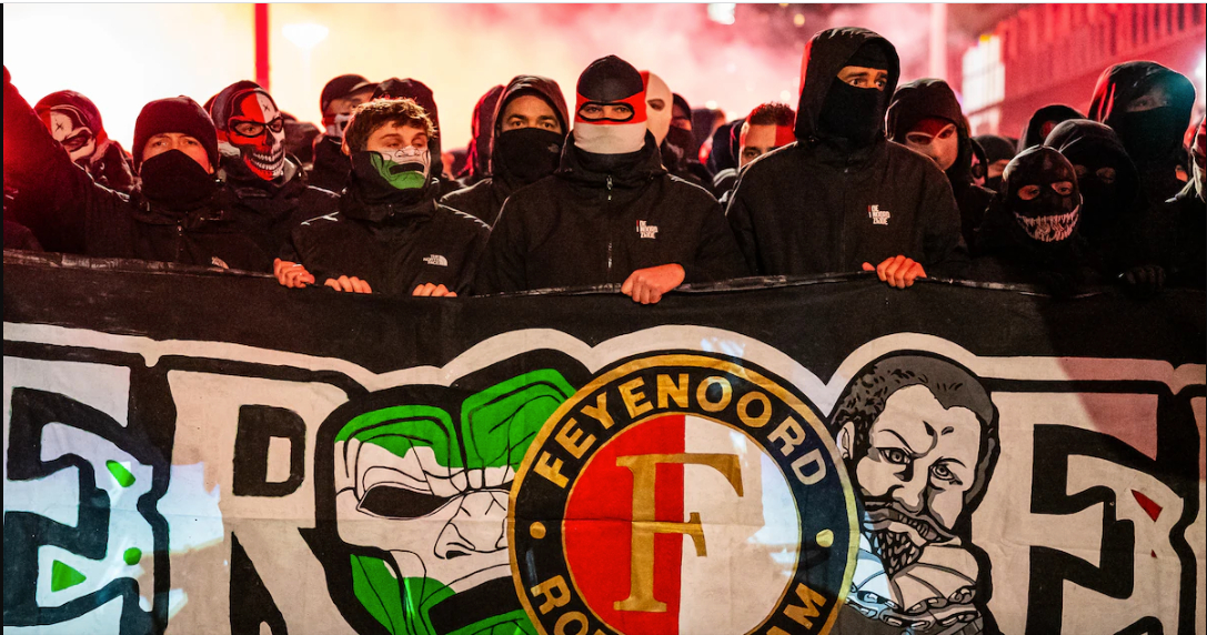 Φωτιά στο λιμάνι