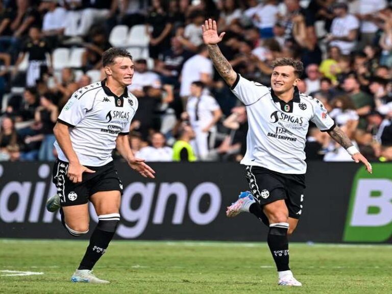 θα-χαιρόμαστε-να-τη-βλέπουμε-401777