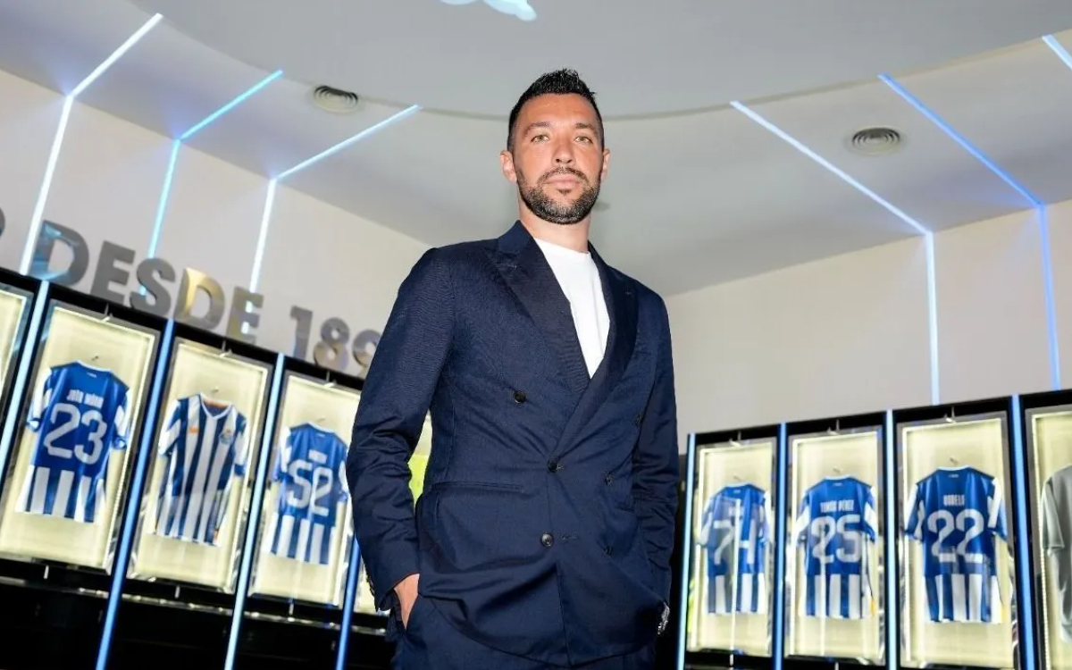 «Δράκοι» που πετάνε φωτιές