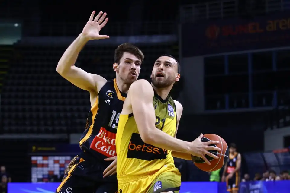 Στο σουτ το ΑΕΚ – Προμηθέας