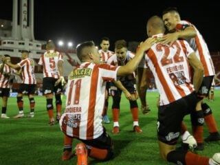 Μπαράκας Σεντράλ - Σαρμιέντο