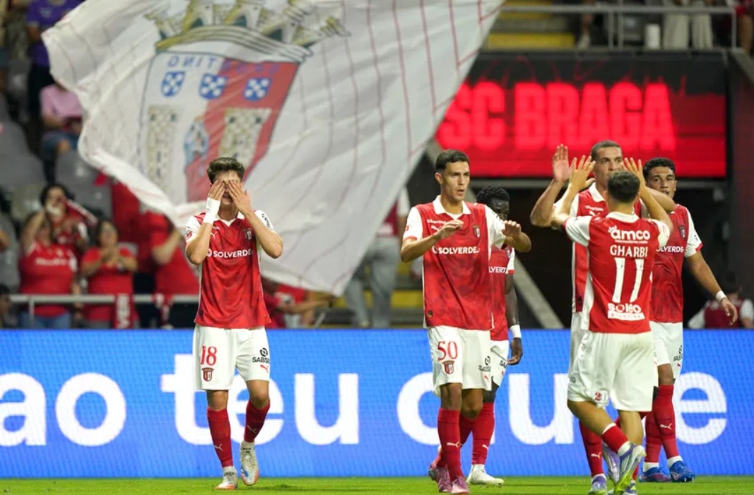 mpragka-zil-visente-140925