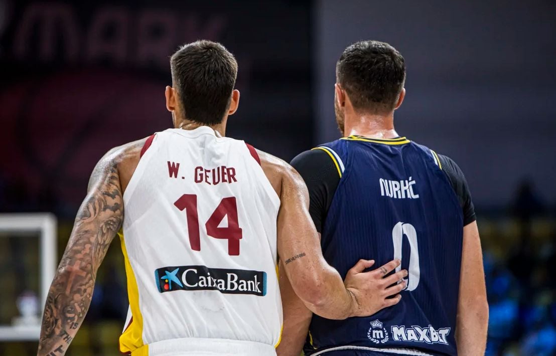 Με το βλέμμα στο «ζωγραφιστό»