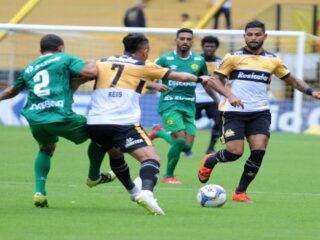 Κρισιούμα - Κλαμπ ντε Ρεγκάτας