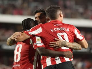 Εστουδιάντες - Ντεφένσα Χουστίσια