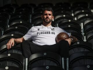 Εστρέλα Αμαδόρα - Γκιμαράες