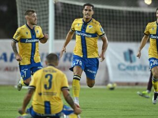 Ακρίτας Χλώρακας - ΑΠΟΕΛ