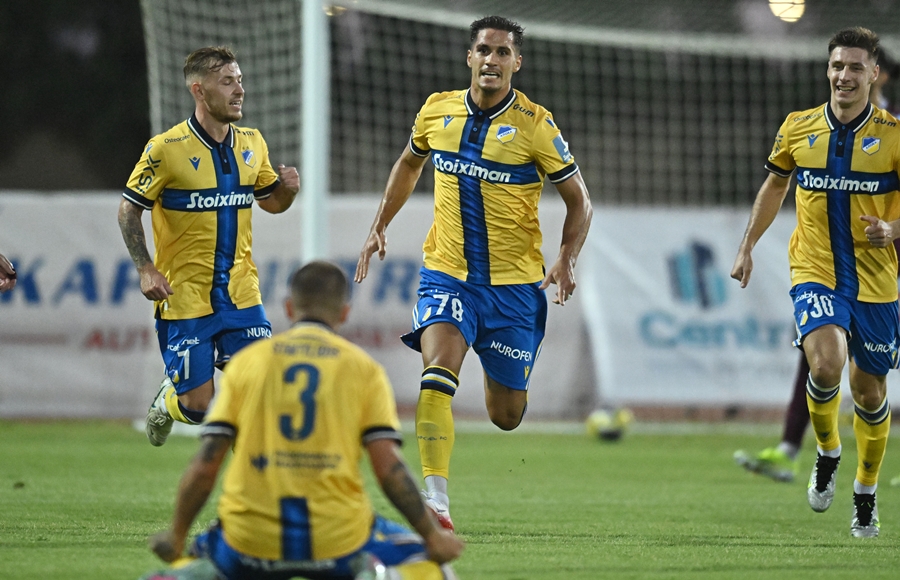 akritas-xlorakas-apoel-200925