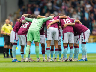 Μπέρνλι - Κάρντιφ