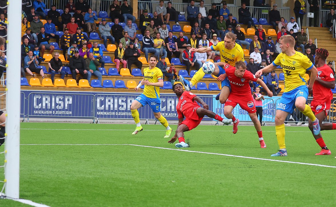 gknistan-inter-toyrkoy-130925