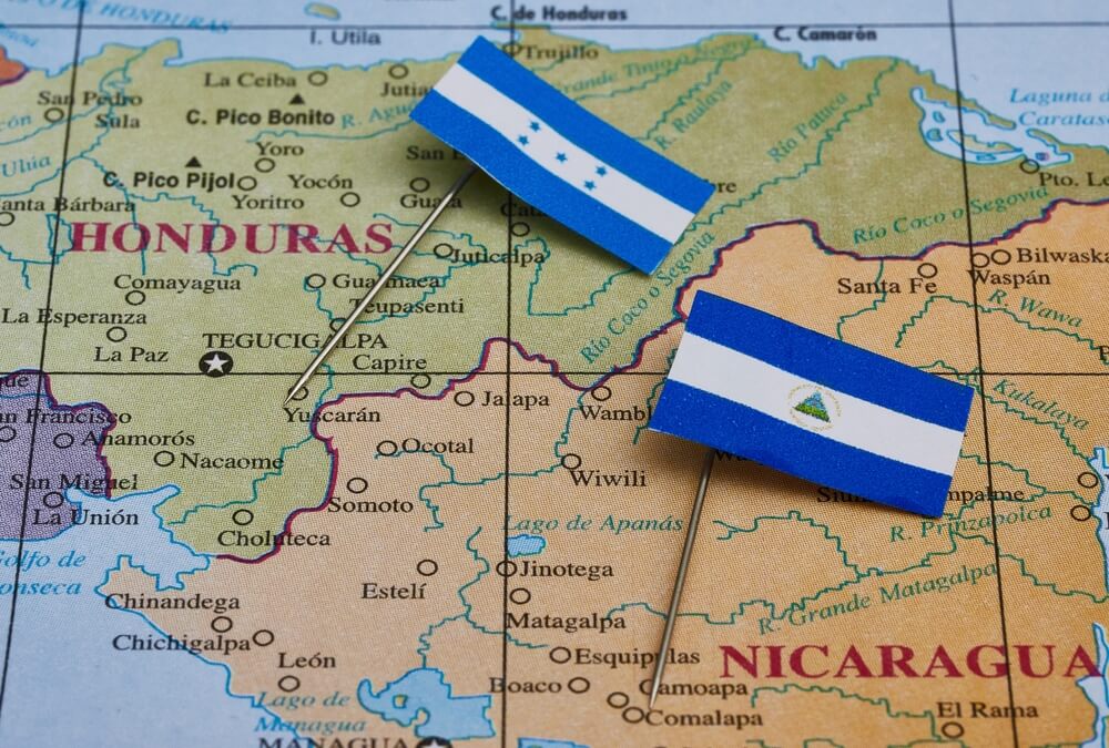 Άσπονδοι φίλοι