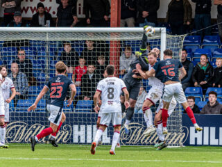 Έιρ Γιουν. - Ρος Κάουντι