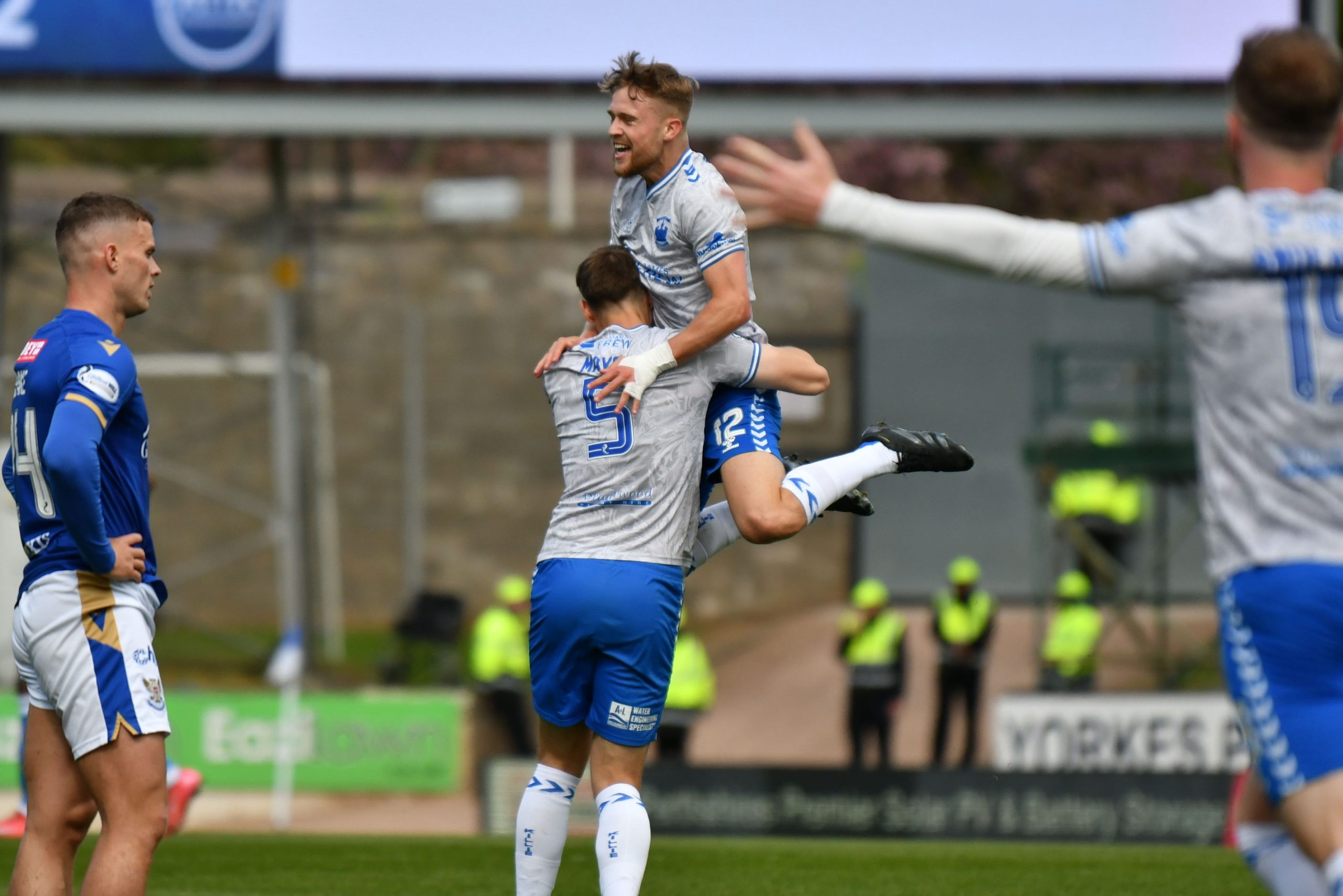 sent-tzonston-ntanfermlin-190925