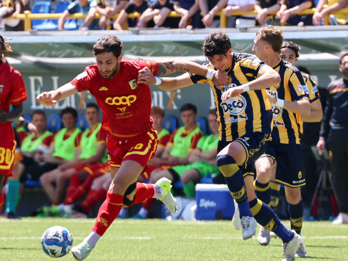 katantzaro-gioyve-stampia-260925