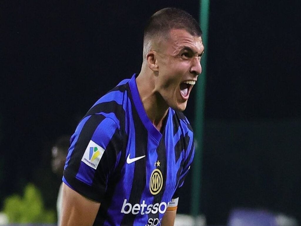 Τριπλή ελληνική μάχη για τον Αλεξίου