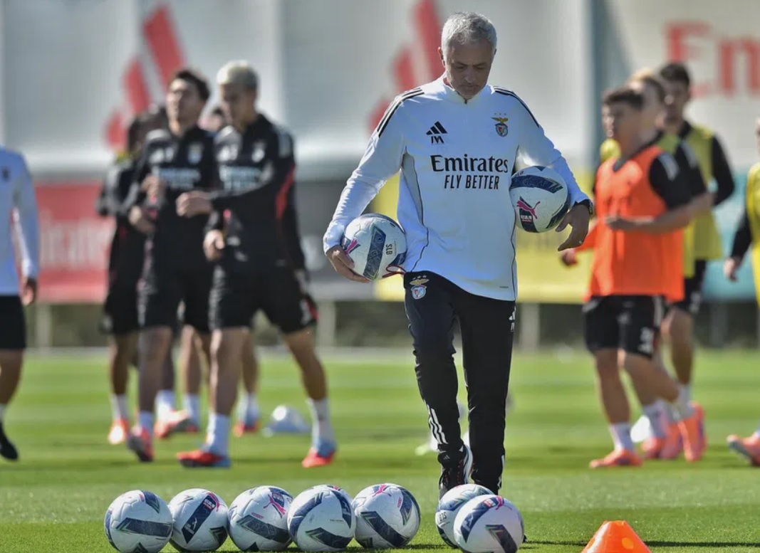 tsaves-mpenfika-171025