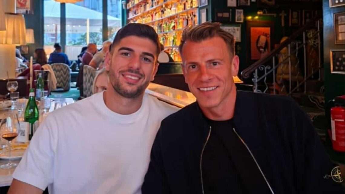 Nice to see you, file mou…